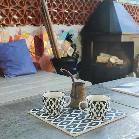 Wave Samurai Guest house *
